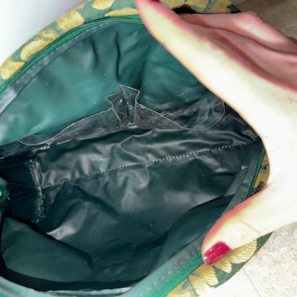 Vintage makeup or travel bag - Picture 12 of 14